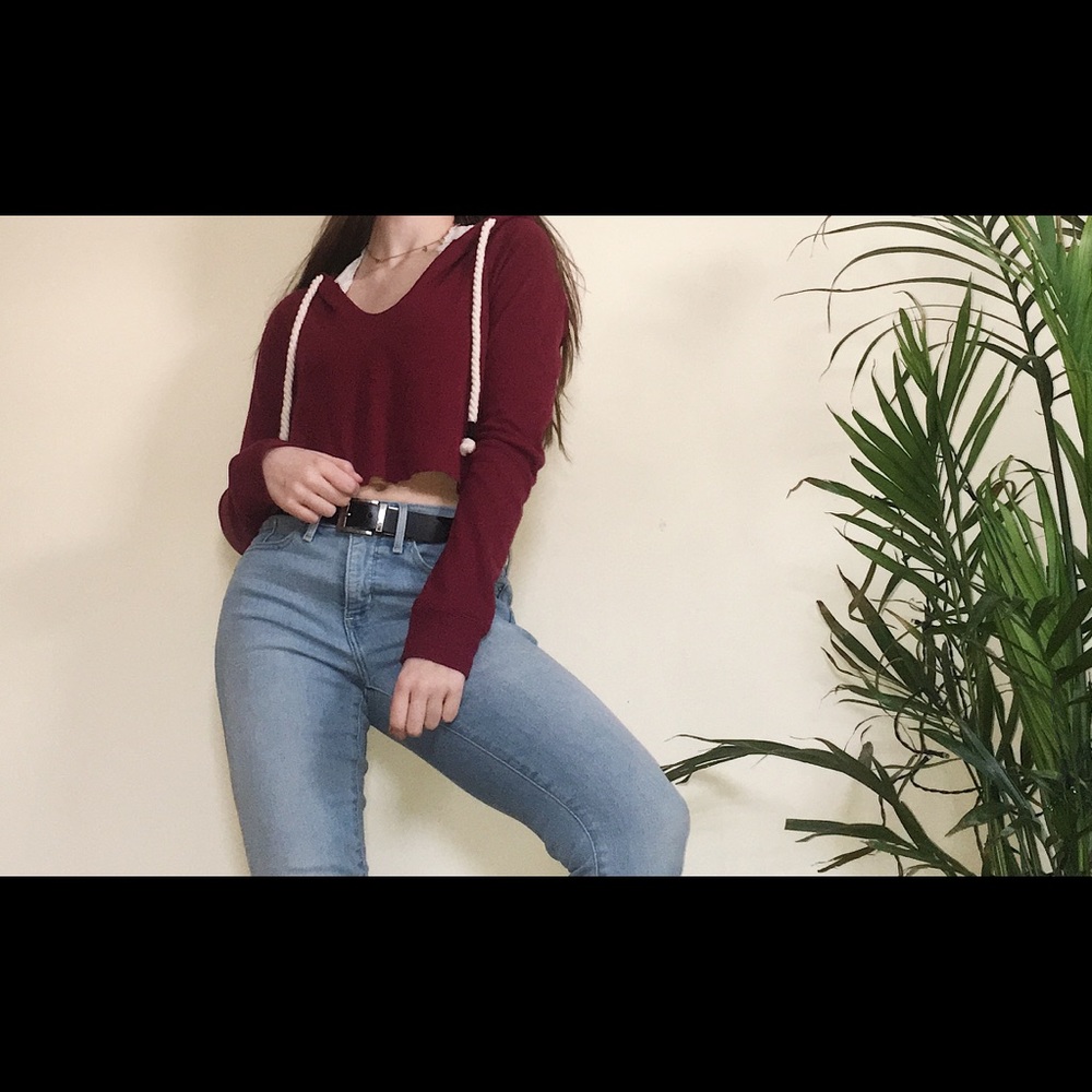 Cropped maroon hoodie with white knit strings